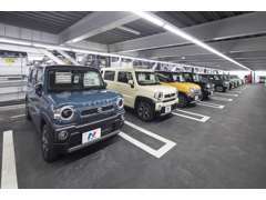 常時150台以上の在庫を展示！軽自動車からミニバンまでゆっくりとご覧ください。