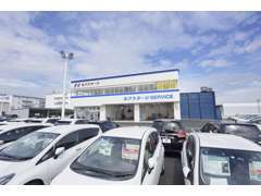 広々とした駐車場をご用意しお待ちしております！！国道254号線沿い！大きな「N」のマークが目印です☆
