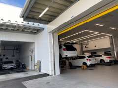 名鉄AUTO　BMW　Premium　Selectionの店舗では唯一、修理工場も併設しております！