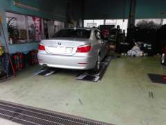 車検・板金塗装・保険　お車の窓口として何でもご相談下さい。
