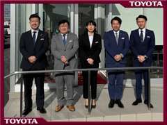 お車探しは当店へお気軽にお問合せ下さい。経験豊富なスタッフがお手伝いいたします。お客様のお越しをお待ちしております。