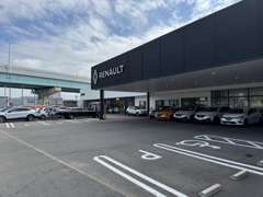 ◆お客様駐車場完備です。当店HPはhttps://www.renault.jp/dealer/renault_fukuoka/です。皆様のアクセスをお待ちしています。