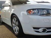 アウディ A4 （セダン） 1.8T_RHD(CVT_1.8)