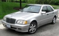 メルセデス・ベンツ Cクラス セダン C250 CGI ブルーエフィシェンシー アバンギャルド(AT_1.8)