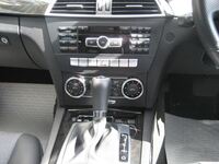 メルセデス・ベンツ Cクラス ステーションワゴン C200_ブルーエフィシェンシー_ステーションワゴン_アバンギャルド_RHD(AT_1.8)