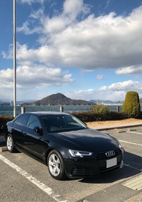 アウディ A4 （セダン）