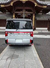 三菱 デリカD:5 シャモニー(電動サイドステップ装着車)_8人乗り_4WD(AT_2.3)