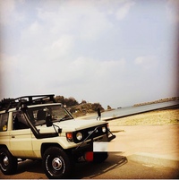 トヨタ ランドクルーザー70 STD_4WD(MT_3.5ディーゼル)