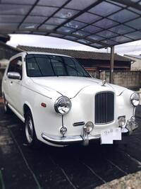 光岡 ユーガ ロイヤル(AT)