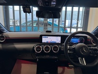 メルセデス・ベンツ CLAクラス CLA180(BSG搭載モデル)_RHD(DCT_1.4)【MP202501】