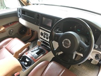 ジープ コマンダー リミテッド5.7HEMI_RHD_4WD(AT_5.7)