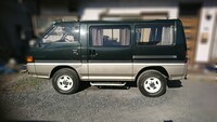 三菱 デリカスターワゴン EXCEED_エアロルーフ_4WD(MT_2.5ディーゼル_7人乗)