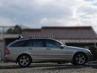 メルセデス・ベンツ Cクラス ステーションワゴン C230コンプレッサー_ステーションワゴン_アバンギャルド_RHD(AT_2.5)