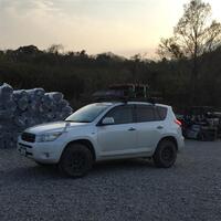 トヨタ RAV4 G_4WD(CVT_2.4)
