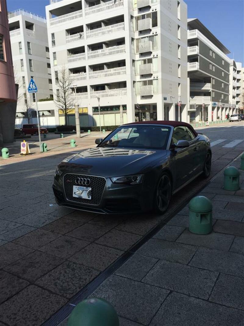 アウディ RS5 カブリオレ RS5 カブリオレ_4WD_RHD(AT_4.2)