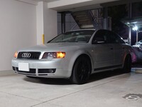 アウディ A4 （セダン）