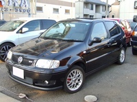 フォルクスワーゲン ポロ GTI_RHD(5ドア_MT_1.6)