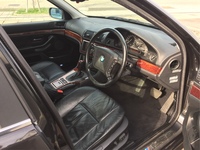 BMW 5シリーズ セダン 528i_RHD(AT_2.8)
