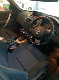 BMW X3 2.5i_M-Sportパッケージ_RHD_4WD(AT_2.5)