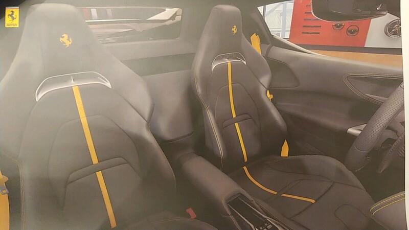 フェラーリ SF90ストラダーレ SF90ストラダーレ_LHD_4WD(F1DCT_4.0)