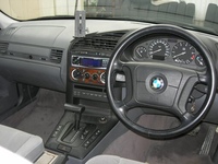 BMW 3シリーズ セダン 325i_RHD(AT_2.5)