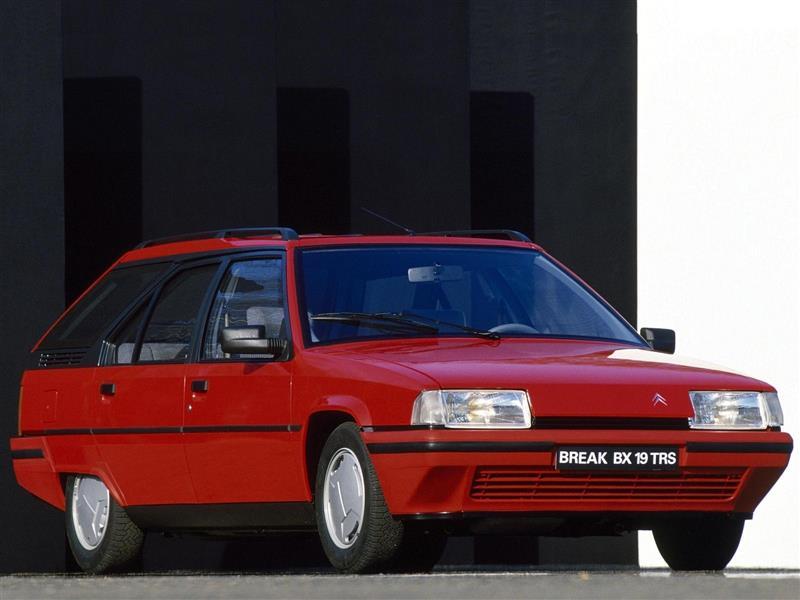1/24 シトロエン BX 4x4 エバシオン ブレーク 1983 (レッド