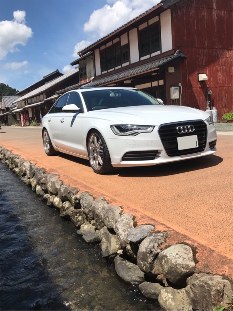 アウディ A6ハイブリッド