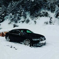 アウディ A4 （セダン） 1.4 TFSI スポーツ_RHD(AT_1.4)