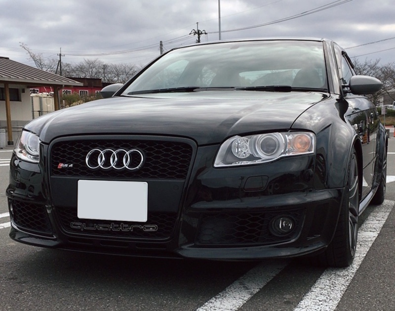 アウディ RS4 （セダン） RS4_RHD_4WD(MT_4.2)