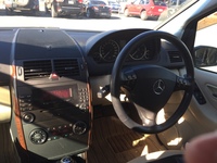 メルセデス・ベンツ Aクラス A170 エレガンス_RHD(CVT_1.7)