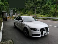 アウディ A4 （セダン） 3.2 FSI クワトロ_4WD_RHD(AT_3.2)