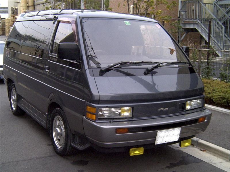 日産 バネットラルゴコーチ スーパーサル－ンパノラマルーフ（MT_2.0ディーゼル_8人乗）