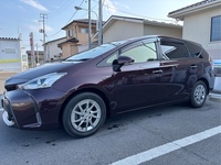 トヨタ プリウスα S“チューンブラック”_7人乗り(CVT_1.8)