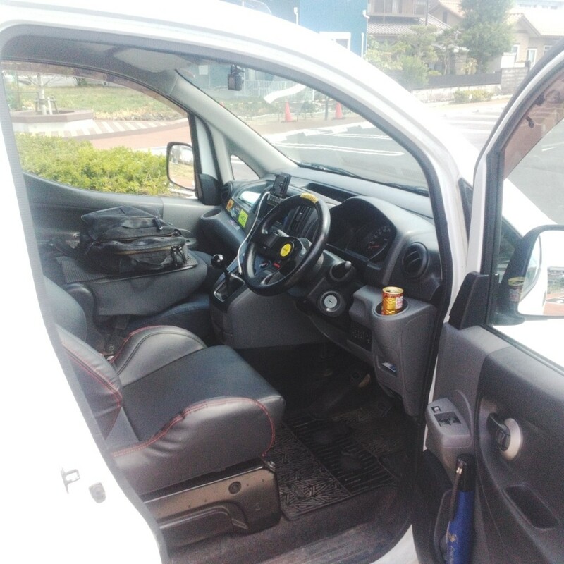 日産 NV200バネットバン DX_5人乗り(MT_1.6)