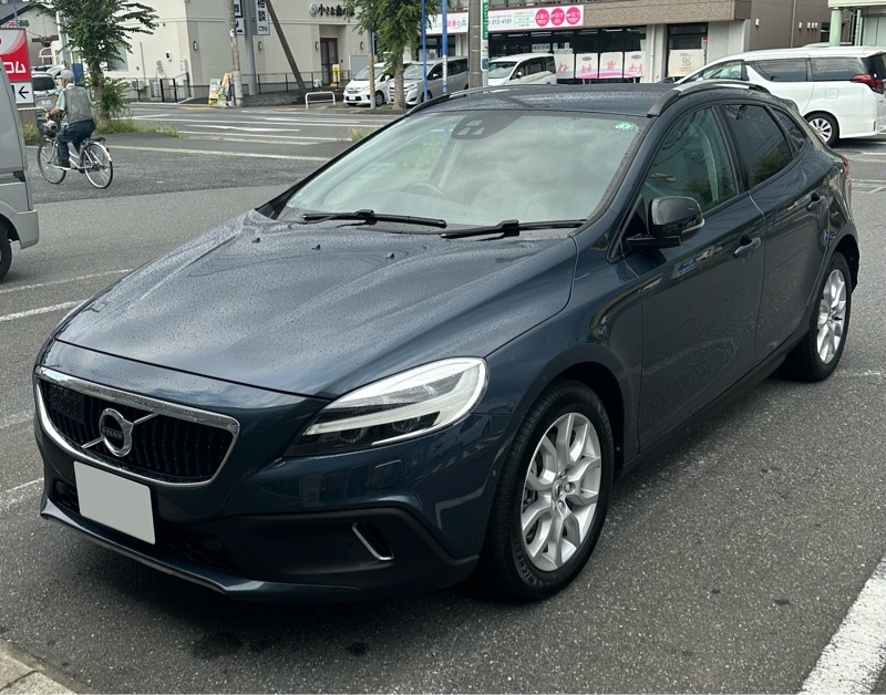 ボルボ V40クロスカントリー クロスカントリー D4 サマム_RHD(AT_2.0)