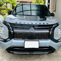 三菱 アウトランダーPHEV P エグゼクティブパッケージ_7人乗り_4WD(2.4)