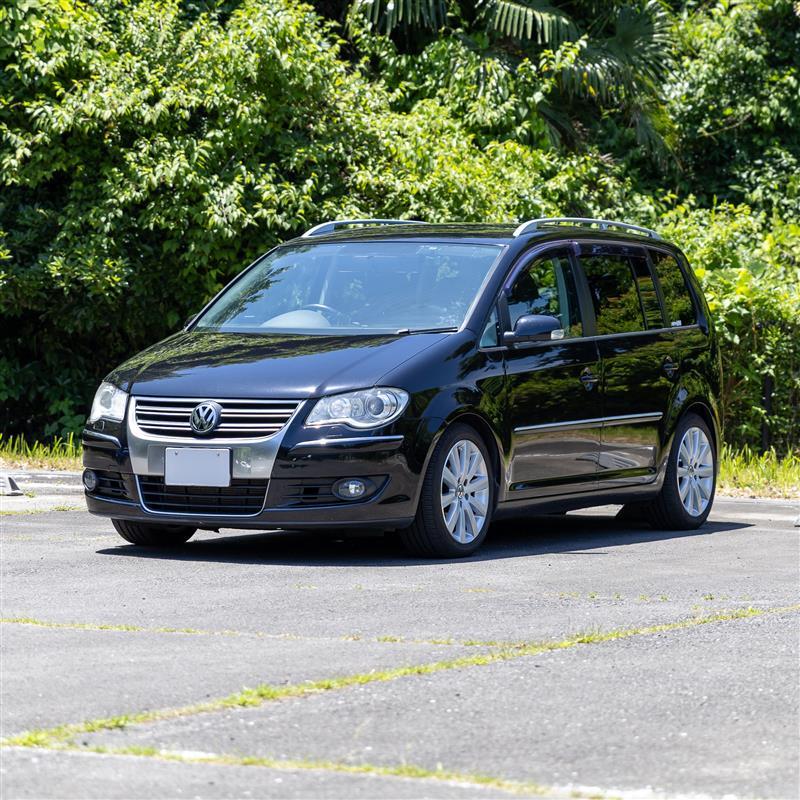 フォルクスワーゲン ゴルフトゥーラン TSI Hightline_RHD(AT1.4)