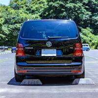 フォルクスワーゲン ゴルフトゥーラン TSI Hightline_RHD(AT1.4)