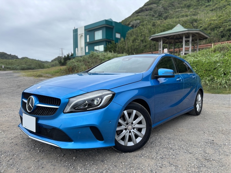 メルセデス・ベンツ Aクラス A180_RHD(DCT_1.6)