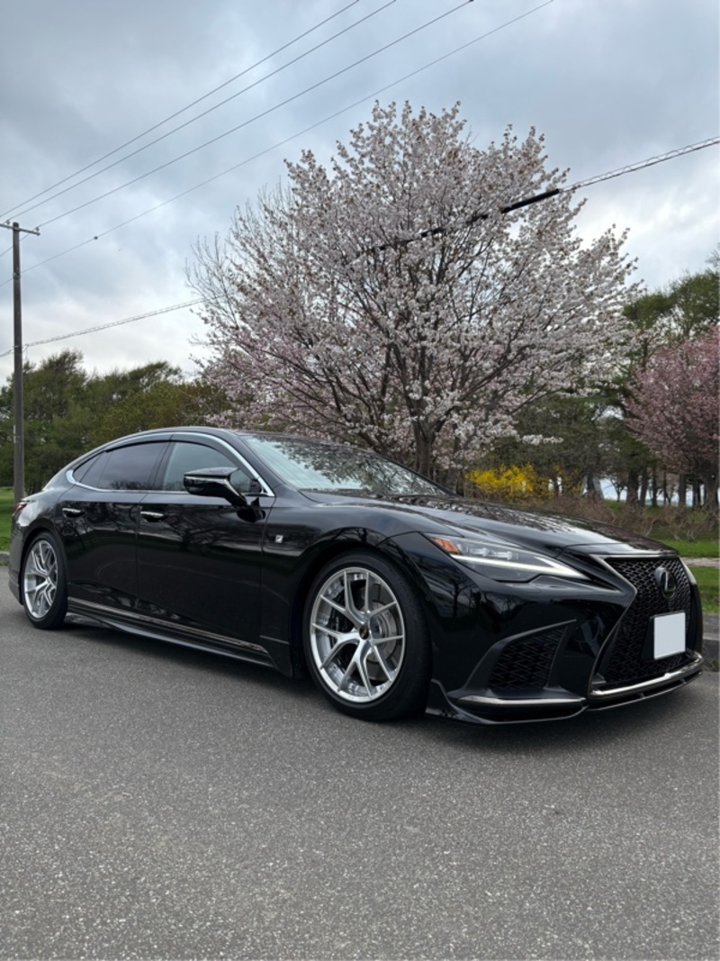 レクサス LS 500“Fスポーツ”_AWD(AT_3.5)