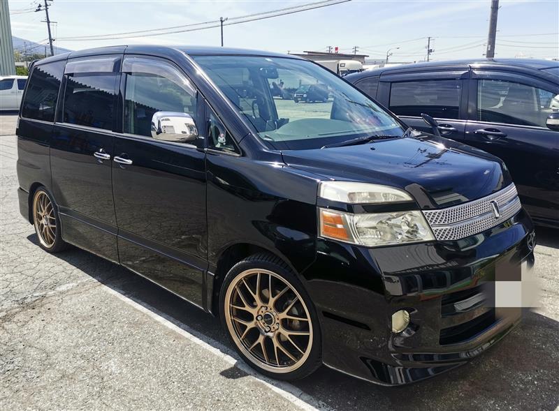 トヨタ ヴォクシー Z(AT_2.0)