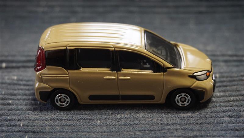 トヨタ シエンタ ハイブリッド X_5人乗り(CVT_1.5)