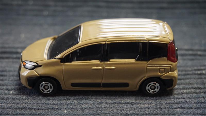 トヨタ シエンタ ハイブリッド X_5人乗り(CVT_1.5)
