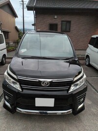 トヨタ ヴォクシー ZS“煌”_7人乗り(CVT_2.0)