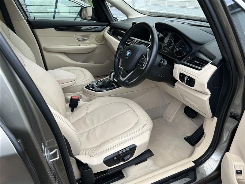 BMW 2シリーズ アクティブツアラー 218d アクティブツアラー ラグジュアリー_RHD(AT_2.0)