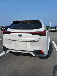 レクサス UXハイブリッド 250h“エレガントブラック”(CVT_2.0)