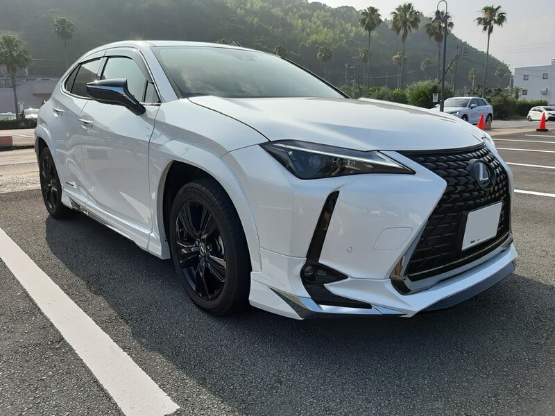 レクサス UXハイブリッド 250h“エレガントブラック”(CVT_2.0)
