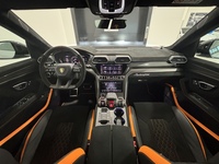 ランボルギーニ ウルス S_RHD_4WD（AT_4.0）