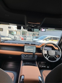 ランドローバー ディフェンダー 110 X D300_RHD_AWD(AT_3.0_ディーゼル）