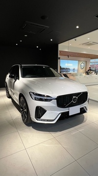ボルボ XC60 ウルトラ B5 AWD_RHD_AWD(AT_2.0)